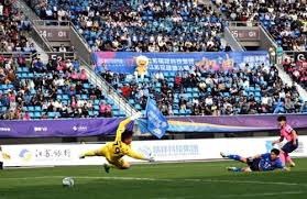 埃德松缺席英超开局的影响及曼联转会动态分析